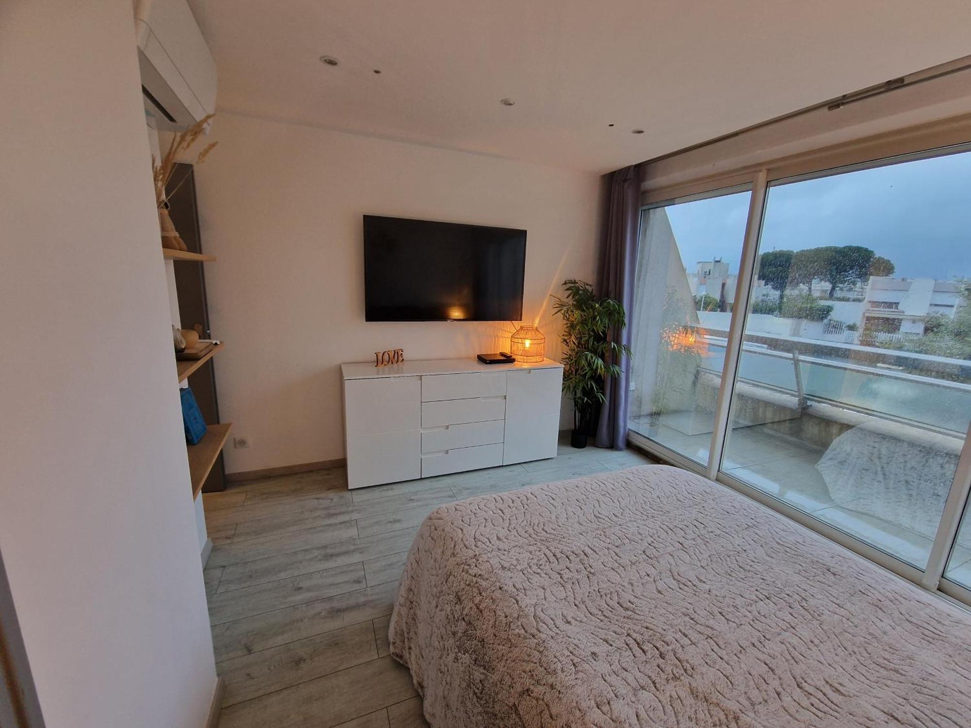 Marina Exceptionnelle - 8 Pers - 120 M2 Vue Mer - Suites Parentales - Cinema - Ponton Le Grau-du-Roi Dış mekan fotoğraf