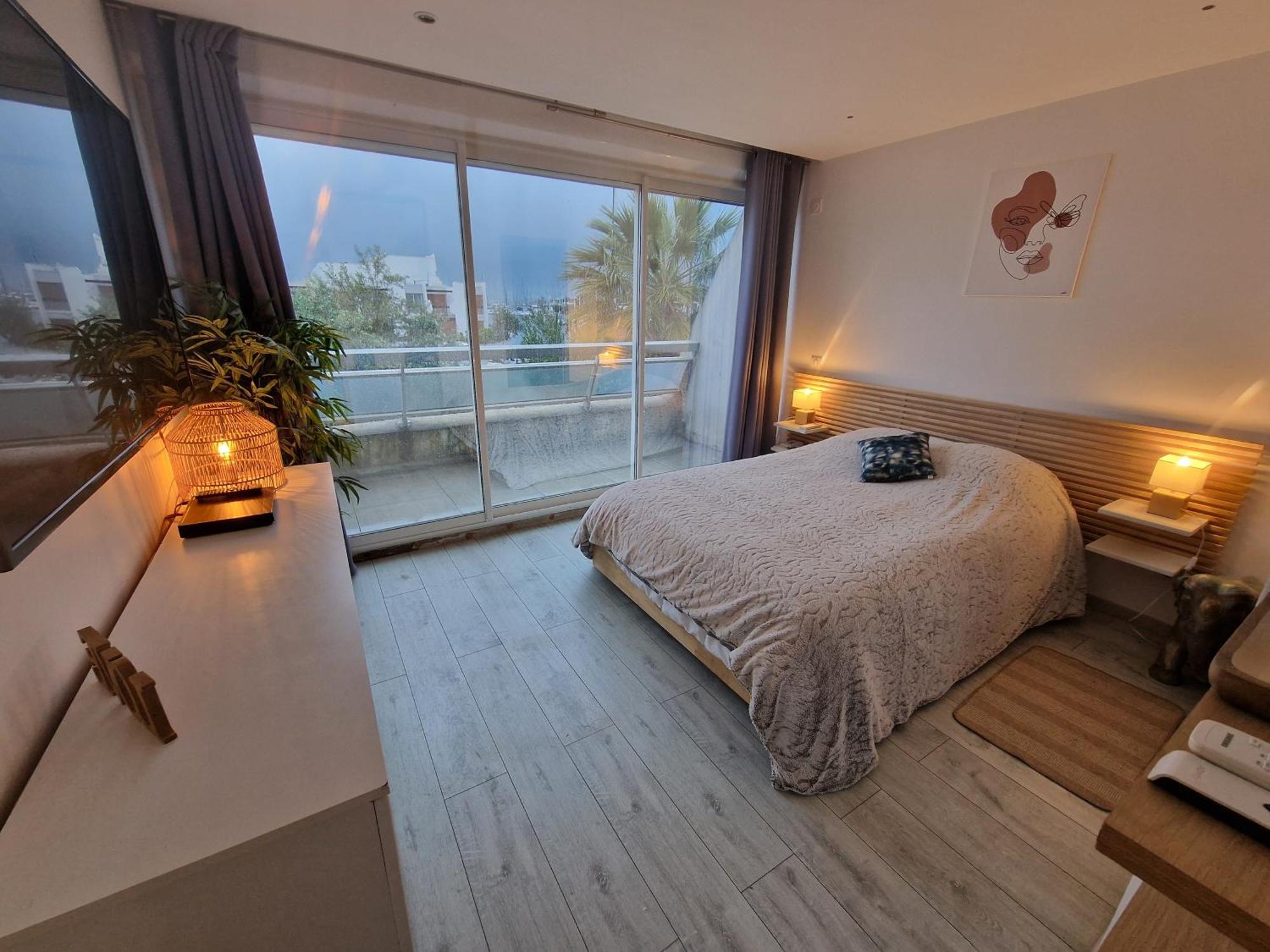 Marina Exceptionnelle - 8 Pers - 120 M2 Vue Mer - Suites Parentales - Cinema - Ponton Le Grau-du-Roi Dış mekan fotoğraf
